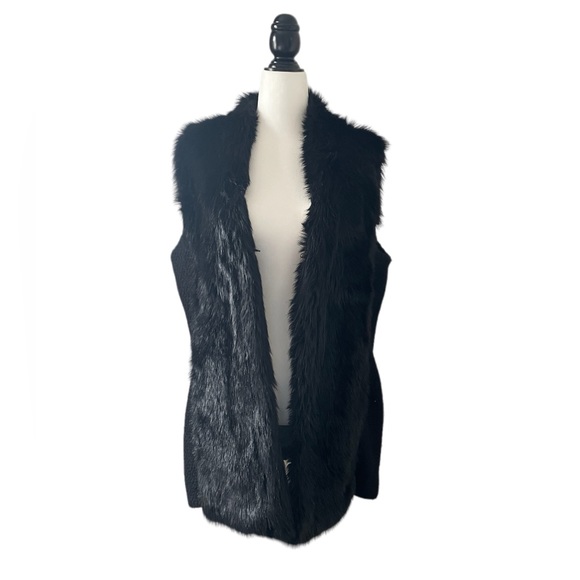 Faux Fur Vest - Picture 1 of 4